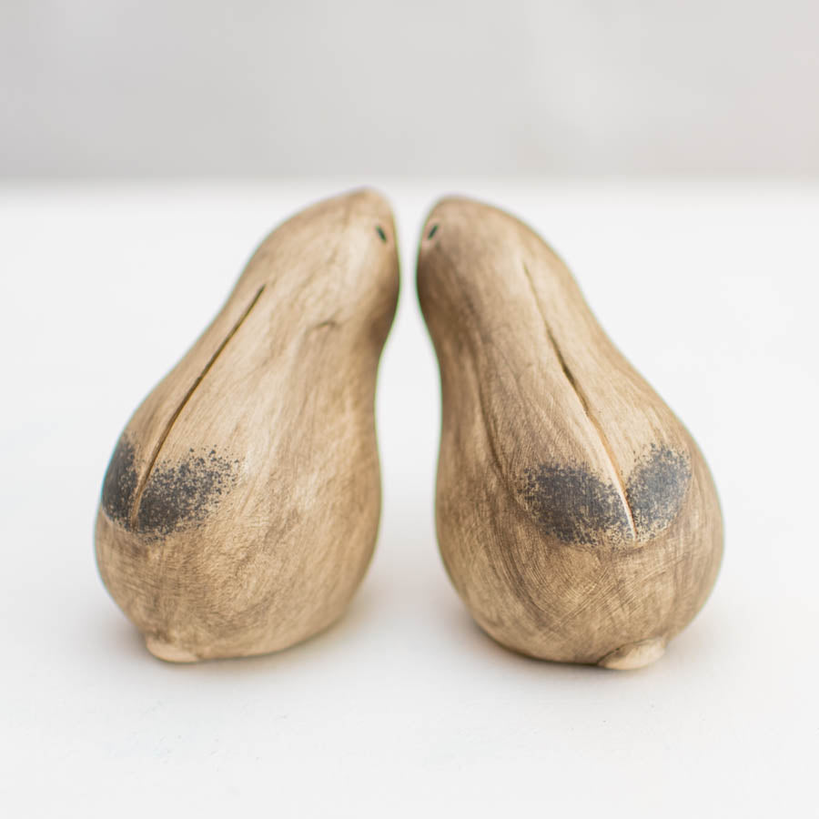 Kissing Ceramic Hares Gift Set