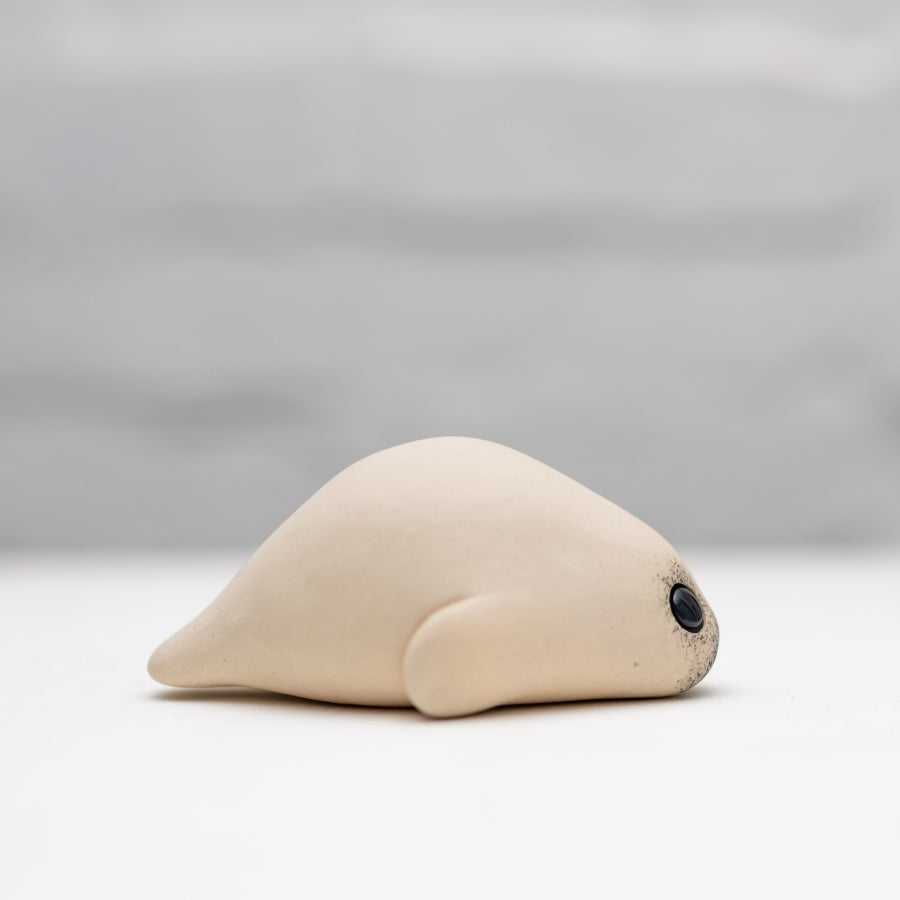 Small ceramic flat seal pup