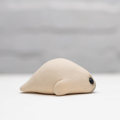 Small ceramic flat seal pup